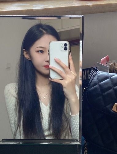 让人欲罢不能的娇嫩妹子，可吞精