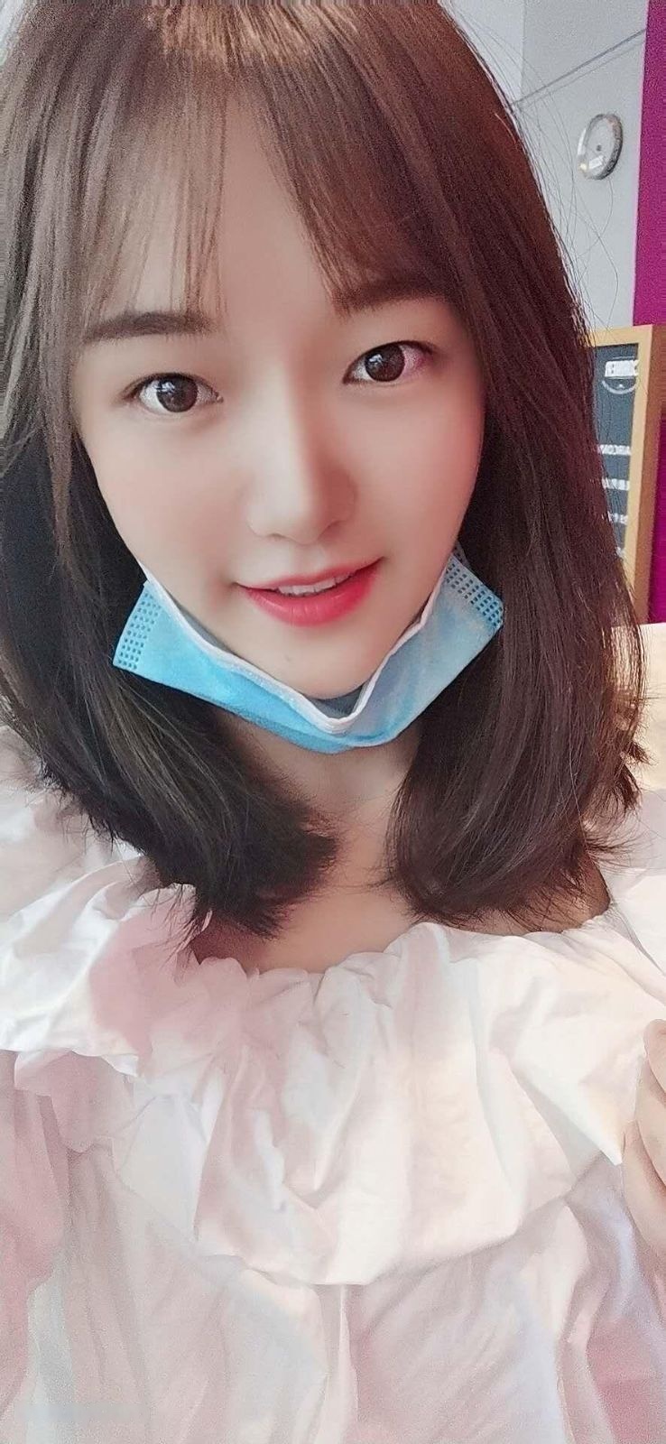 口活不错的妹子，很漂亮，人很骚