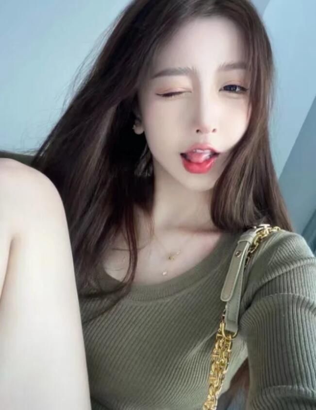 体验一个大胸御姐，让男人无法抗拒的极品尤物