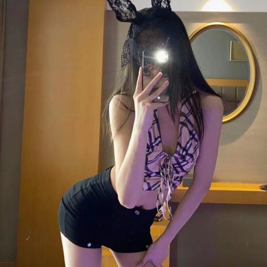 亲身调教妖娆妹子，体验非常舒服