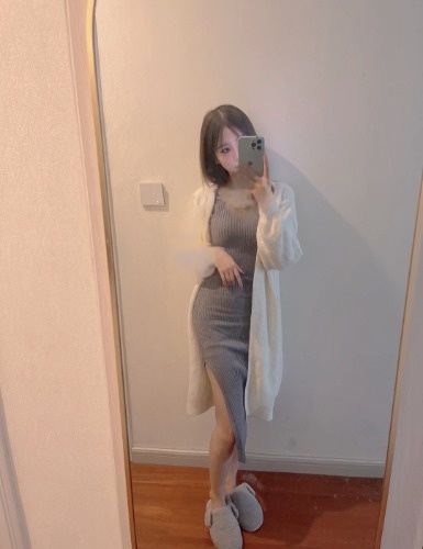 三点粉嫩的大胸妹，配合百分百
