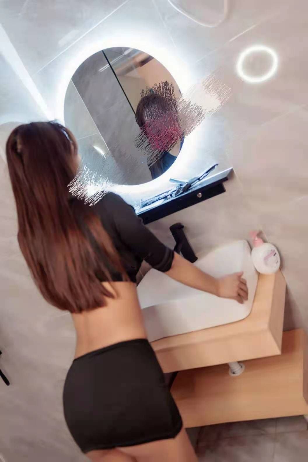 性感的温柔少妇，服务爽，姿势多