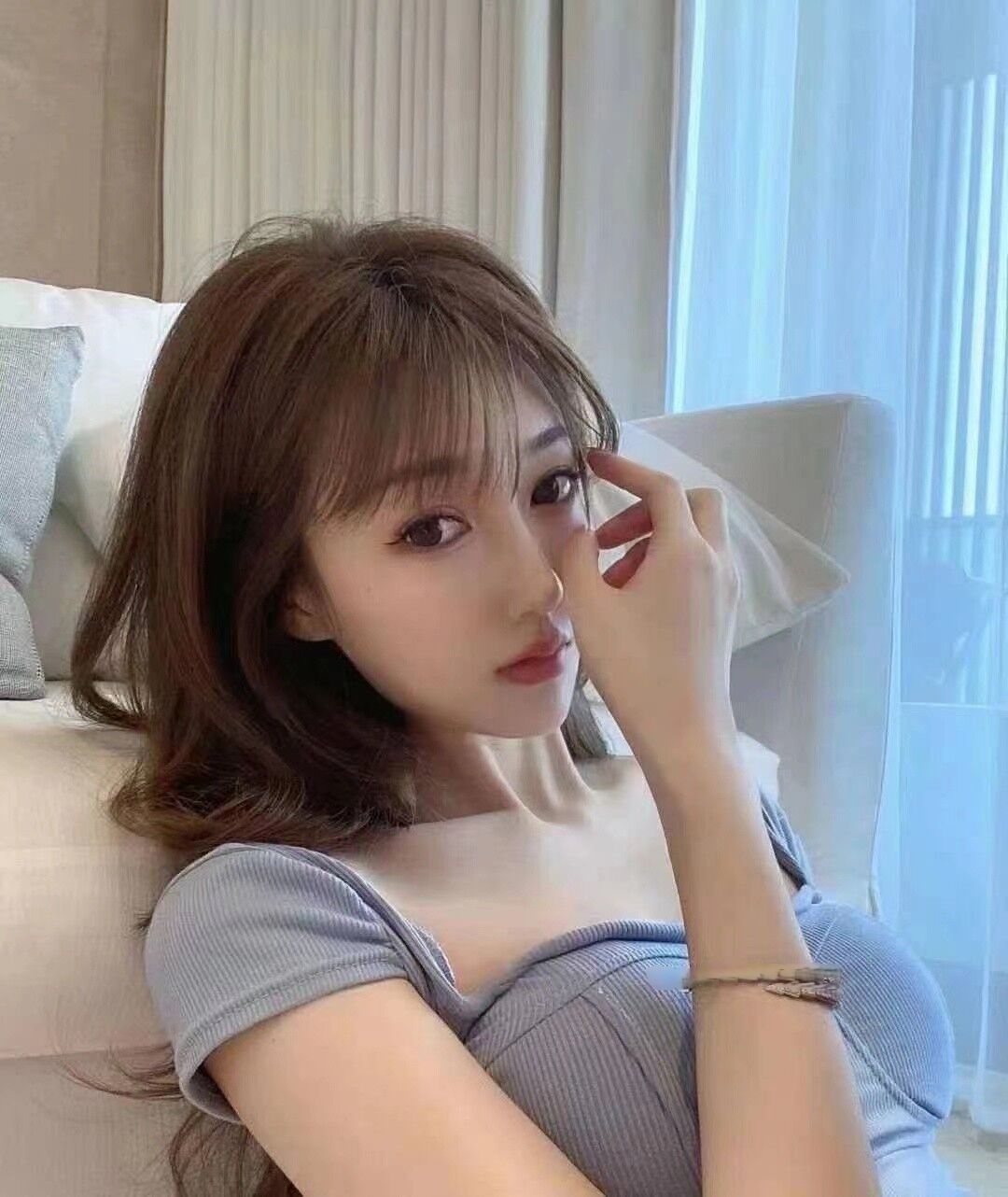 高颜值嫩妹，身材火辣，全程高能
