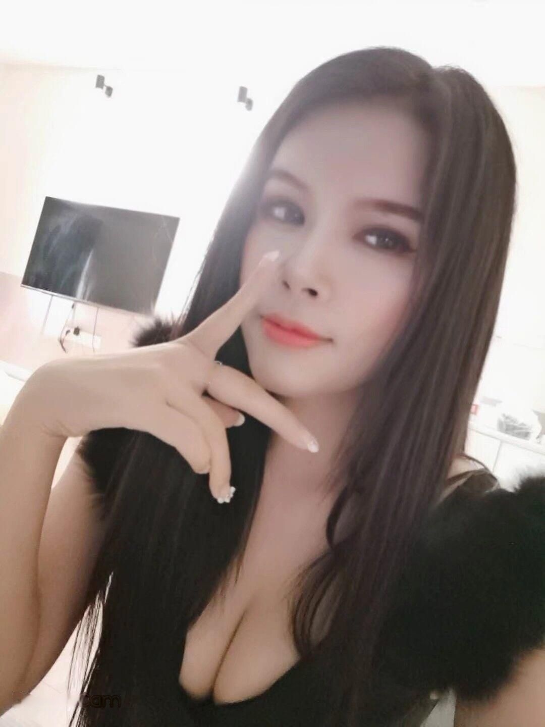 叫声好听，可以深喉，爽得不要不要的