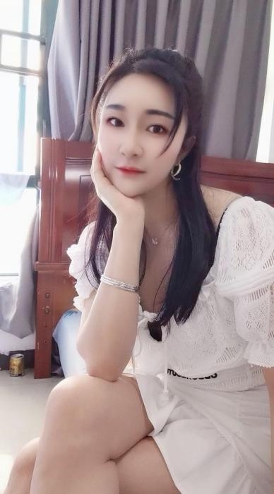 身材不错的温柔兼职，口活很好