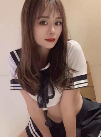 性格乖巧的的清纯杨杨，人美活细态度好