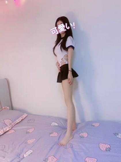 性感火辣的小姐姐，真是会吹啊