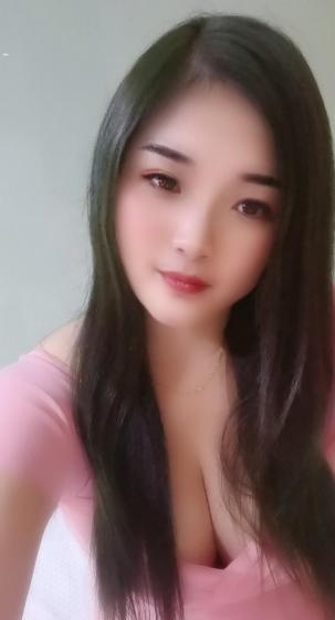 温柔型的妹子，胸蛮大，风韵迷人