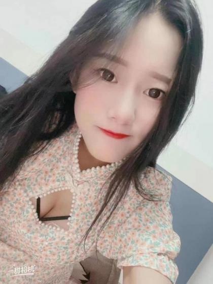 分享个颜值高服务好的长腿妹子，温柔体贴，很不错