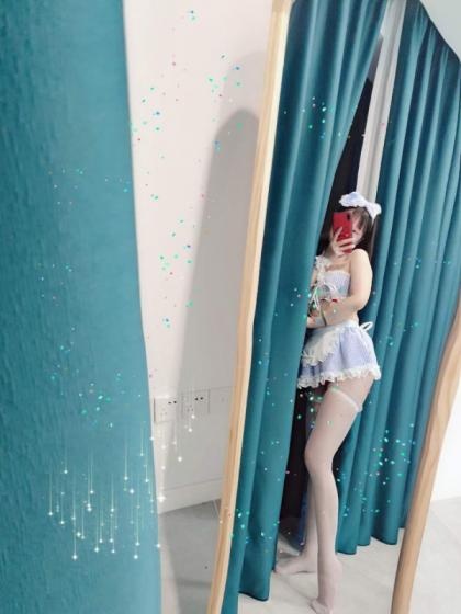 颜值不错的年轻妹子，水多，人骚