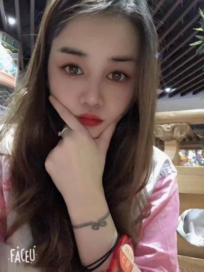 水游城小白，娇小型，胸C罩杯的，性价比高