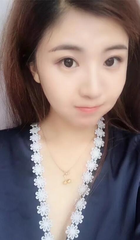 舞蹈老师身材好 ,胸大，姿势解锁的多