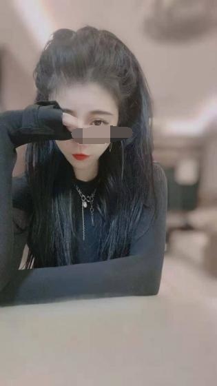 服务挺舒服，性格挺骚，非常热情