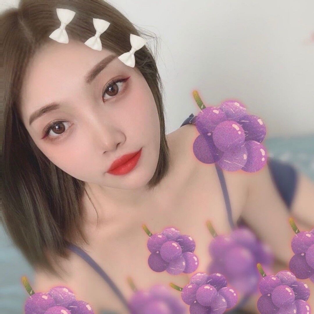 小姐姐皮肤很好，很滑很嫩，性格好，不催人