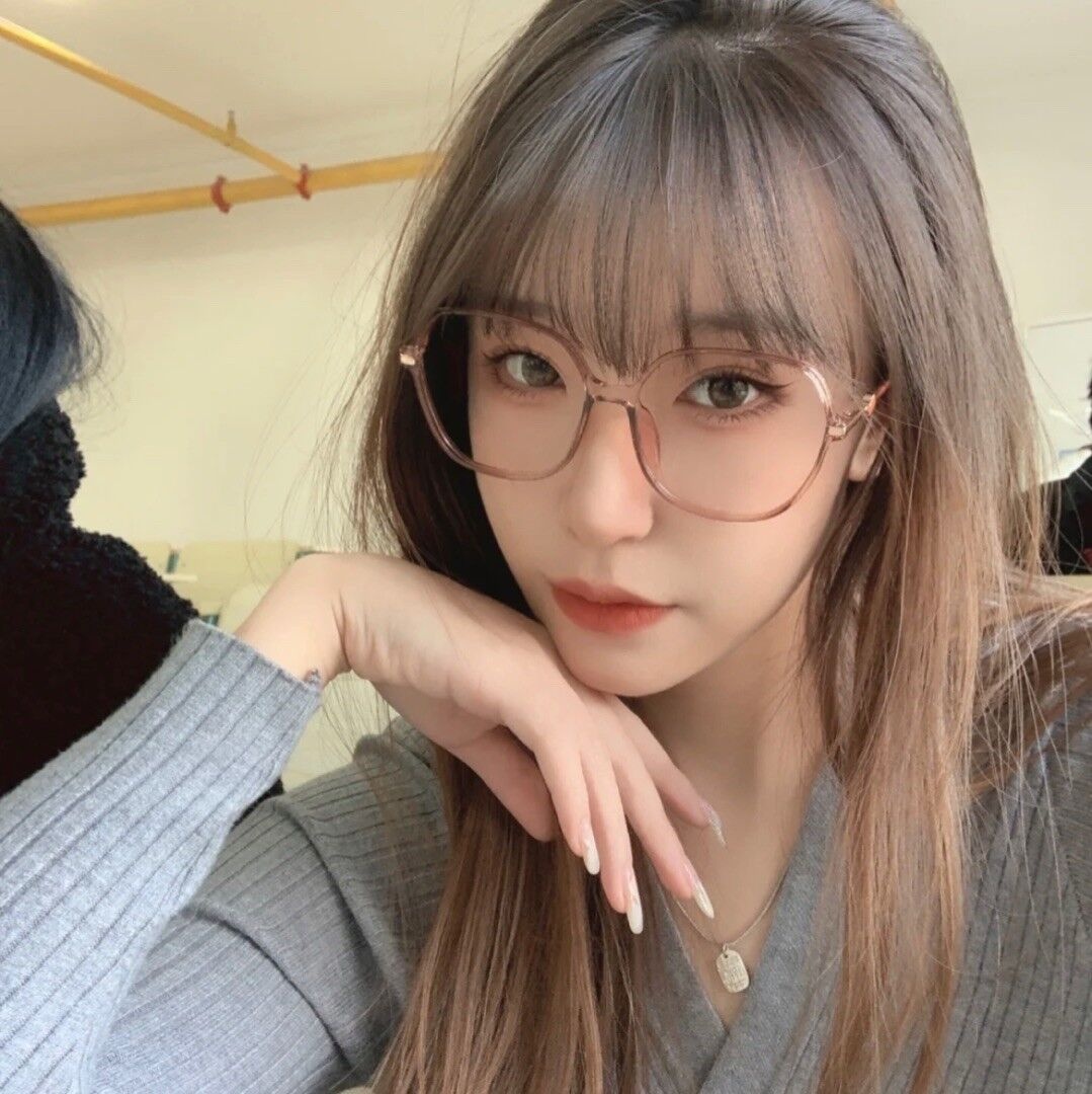 妹子特别可爱漂亮，笑起来如春风般美好