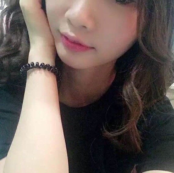 瑜伽教练，一字马爽的不要不要的