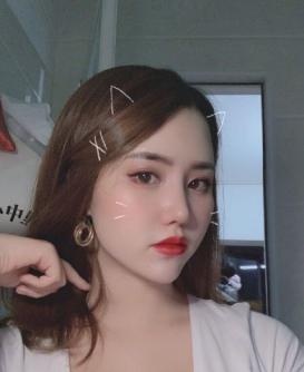 爱笑的温柔妹子，身材好，很到位