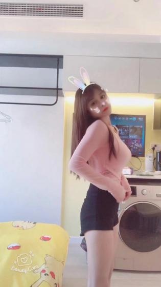 性感丰乳，长相甜美态度好，口无齿感！