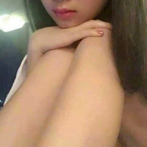 服务好的甜美大波妹，皮肤白皙娇嫩