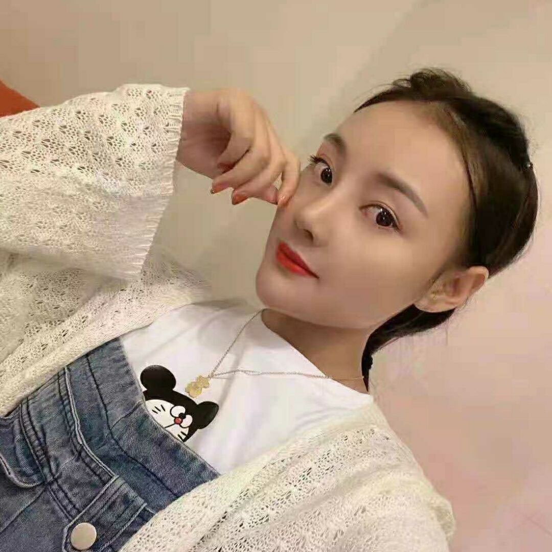 可玩69的骚妹子，真是开放的很