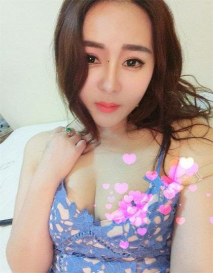 热情风骚的大姐姐，深喉一绝