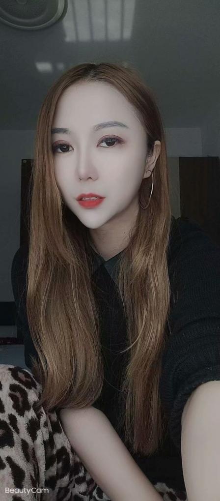 胸很大，轻熟妇，适合能夯的老司机