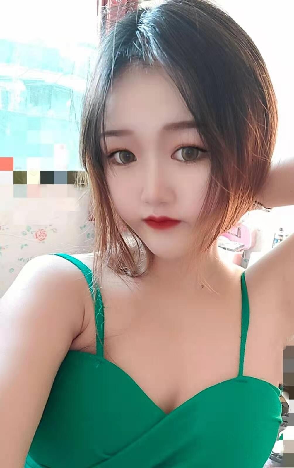 深喉，电动口活，一顿整，差 点缴械