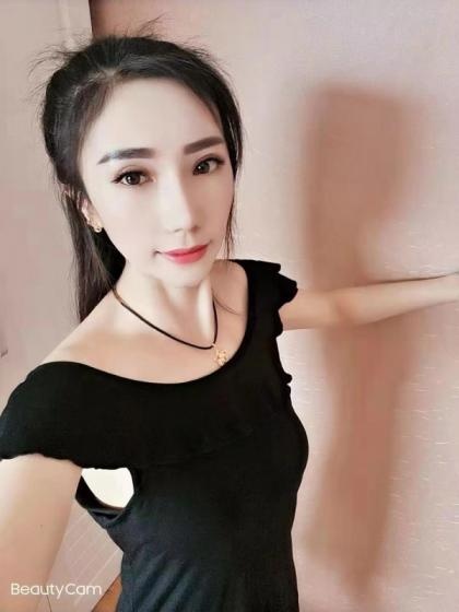 妹子很漂亮。身材好，服务很齐全