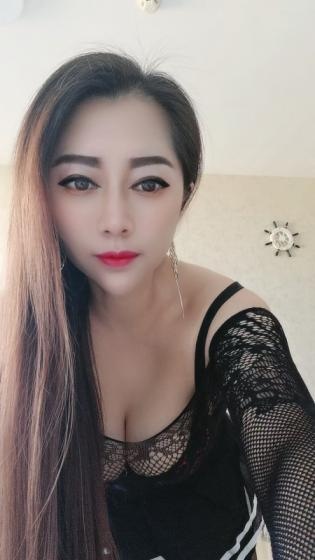 技术一流的贴心姐姐，搞起来很刺激