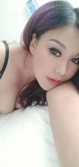 人挺好也没机车 奶子大，逼水也多，良家一枚