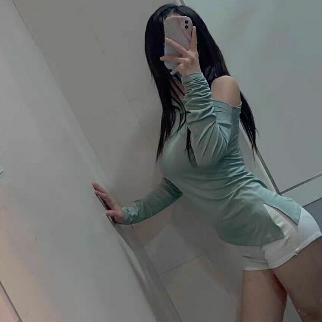 这个妹纸腿玩年，光看身材就够了