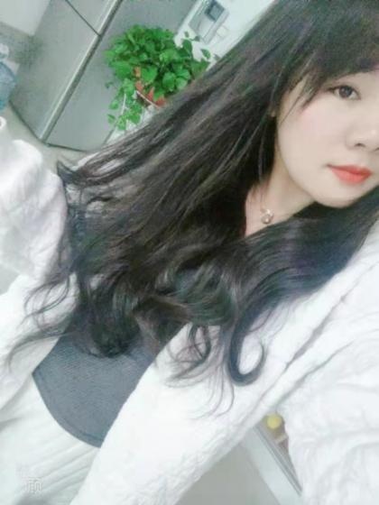 年轻妹子就是好，充满活力