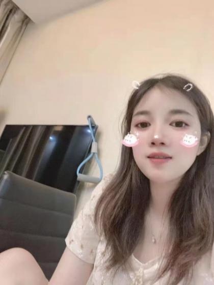 长相比较甜美，皮肤白，服务好