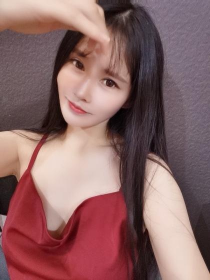 妹子人美逼紧，胸大腰细，还会浪叫