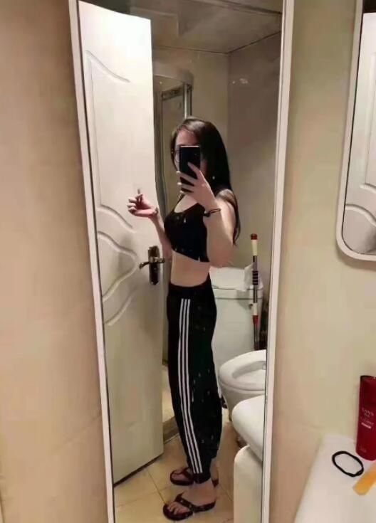 服务非常棒的漂亮女人，已验证