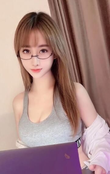 验证大长腿炮架小美女