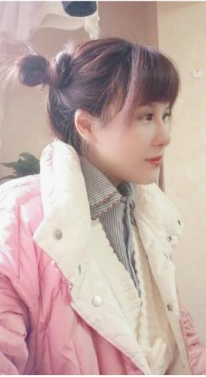 长得不错的 新人妹子，喜欢的可以试试