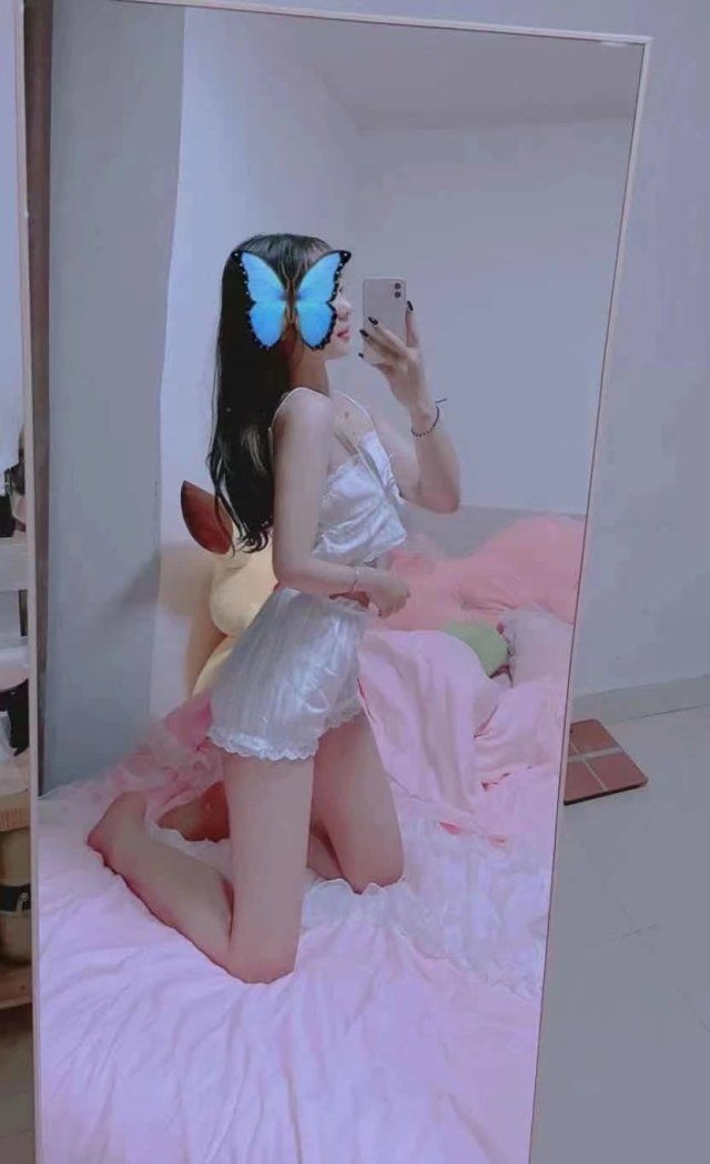 多汁嫩妹，温柔可爱，细腰大胸，很风情