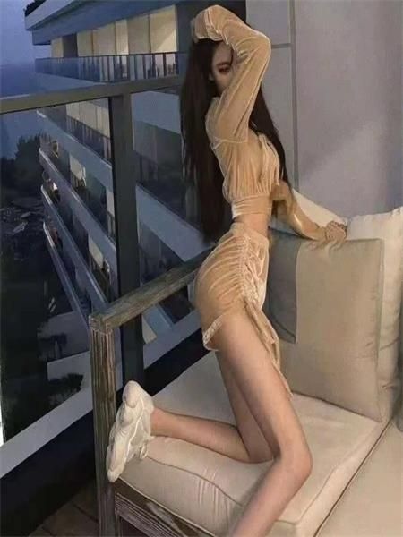 体验大尺度美女服务，爽爆了