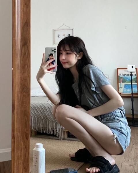 清纯邻家妹妹，皮肤好，三点粉