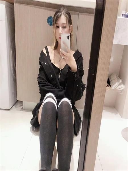 性感温柔的大波女，有情人的感觉，水多