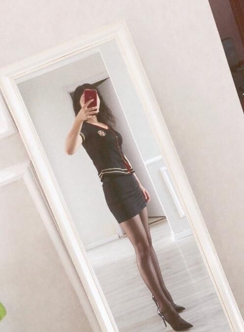 再次体验丝袜美腿,少妇就是好