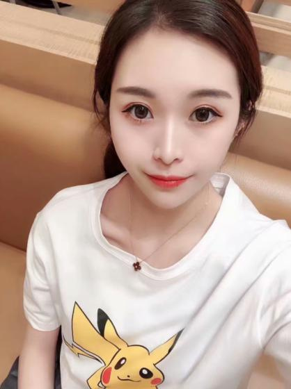 调情技术一流的美女，服务有耐心，不催人
