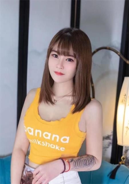D杯邻家小妹，下面又紧，又润，又湿