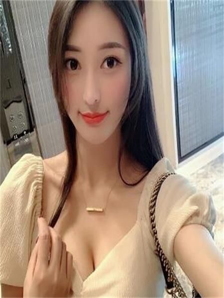 妹子漂亮，嫩，下面还紧，真是舒服。