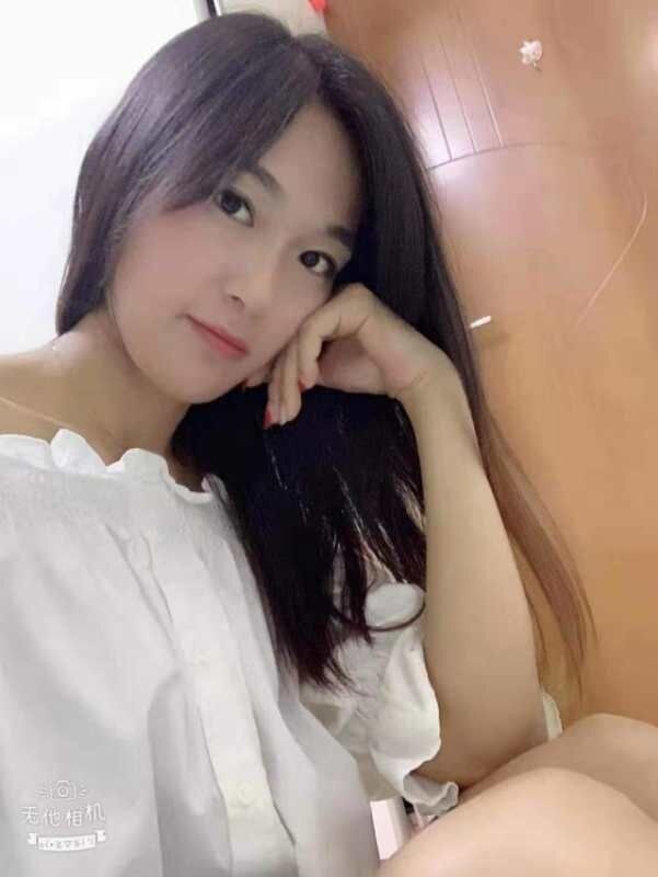妹子长相甜美,活好逼紧水多，配合得很好
