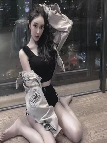 妹子很热情，服务很全面，很舒服