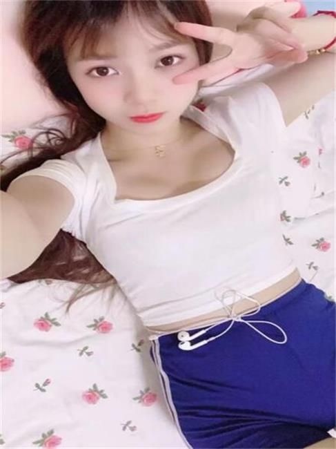 约会36D性感萌妹子，值得推荐