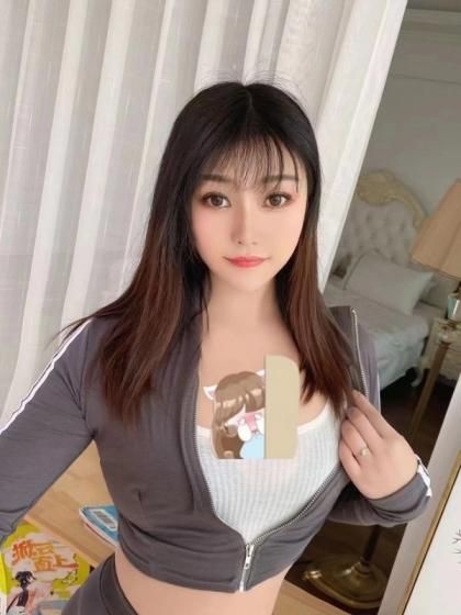 妹子长得巴适，身材也好，sh爽到飞起
