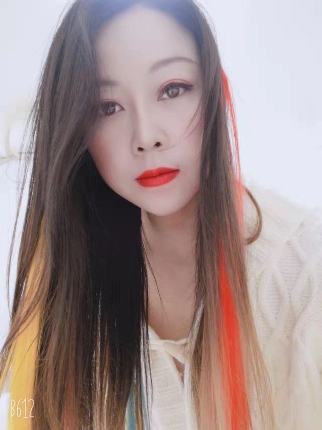 身材很好的骚妇，服务到位，人很浪